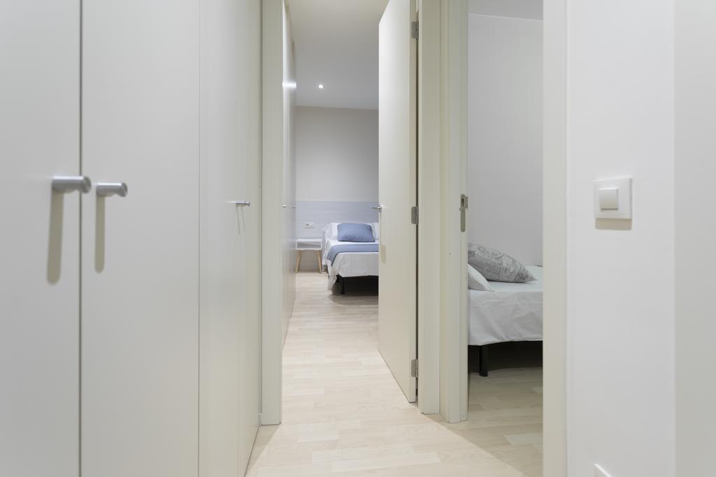 Bravissimo Cort Reial-1B Apartment Girona Bagian luar foto