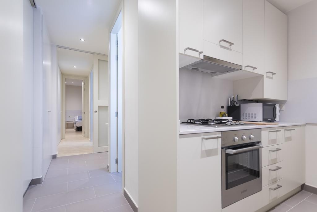 Bravissimo Cort Reial-1B Apartment Girona Bagian luar foto